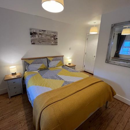 Apartment 12, Sea Wharf Westport Esterno foto