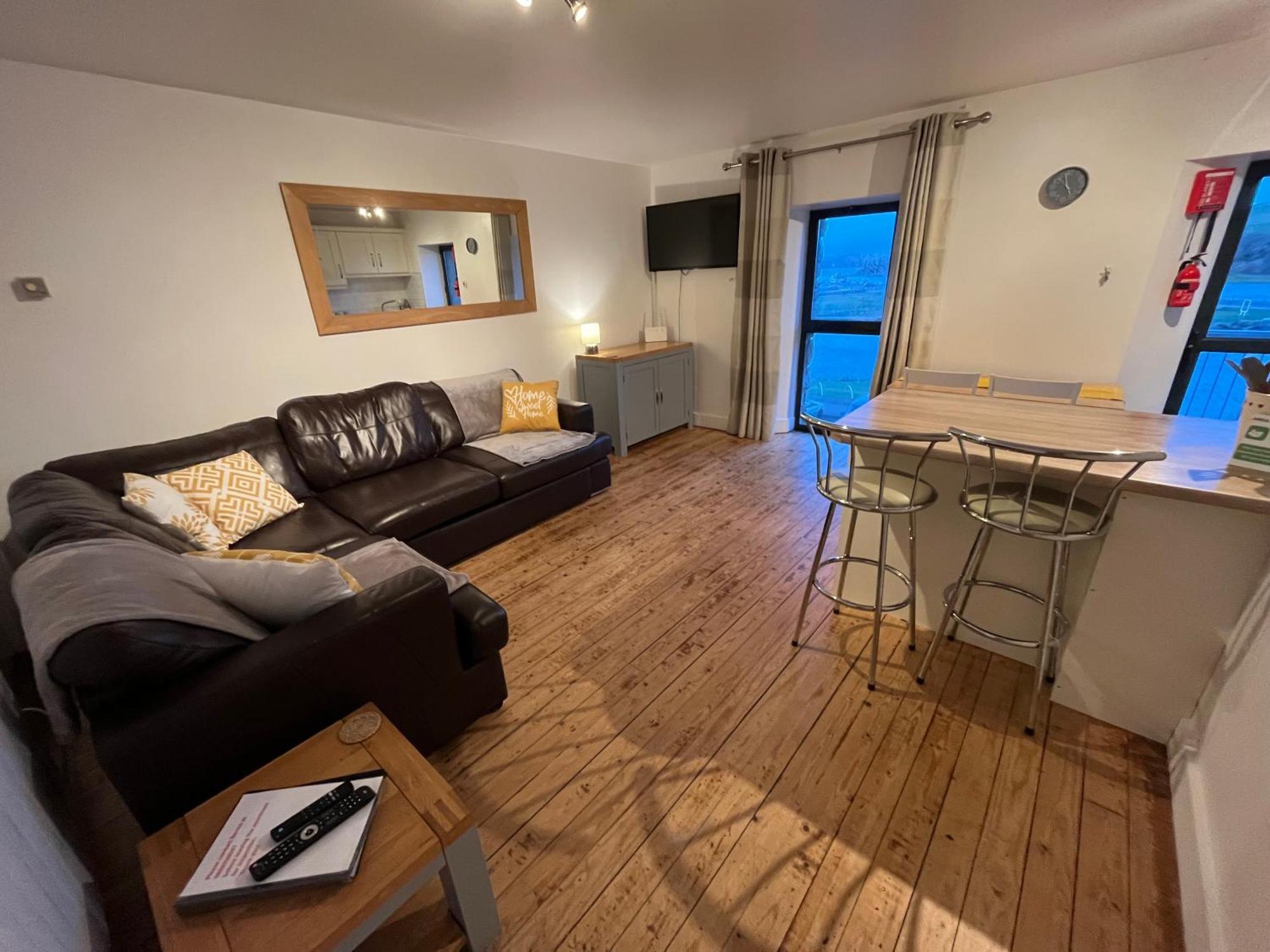 Apartment 12, Sea Wharf Westport Esterno foto