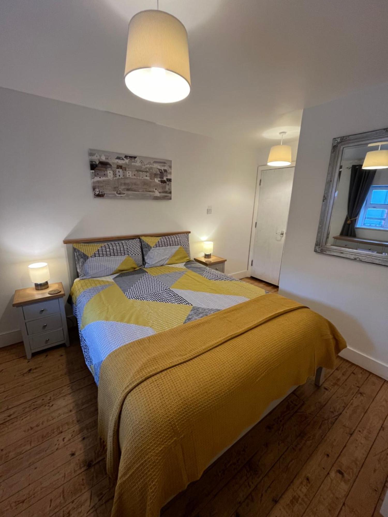 Apartment 12, Sea Wharf Westport Esterno foto